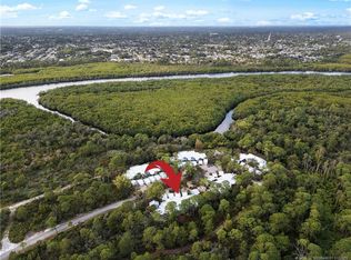 1815 SE Hideaway Cir, Pt Saint Lucie, FL 34952