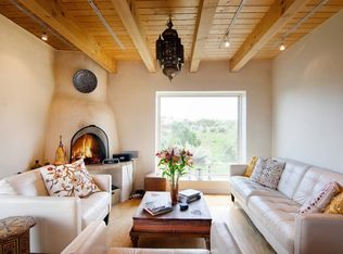 4 Quartz Trl, Santa Fe, NM 87505