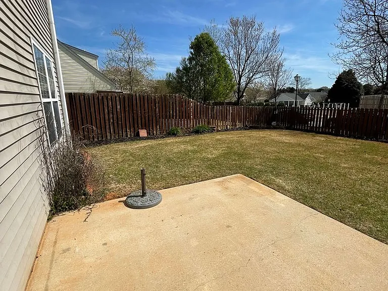 102 Nobska Light Ct — Photo 4