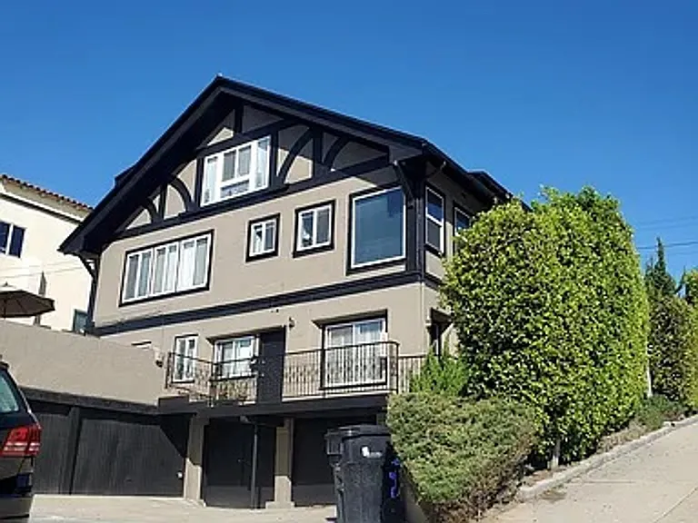 1408 Sassafras St — Photo 10