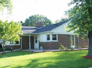 849 S Vail Ave, Arlington Heights, IL