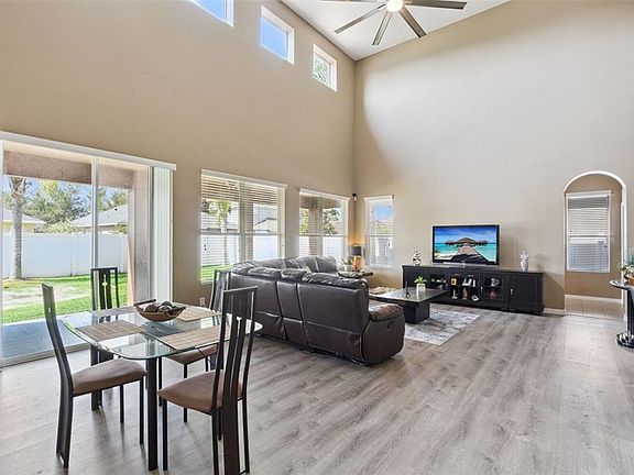 5th image of 351 MICHIGAN ESTATES CIRCLE