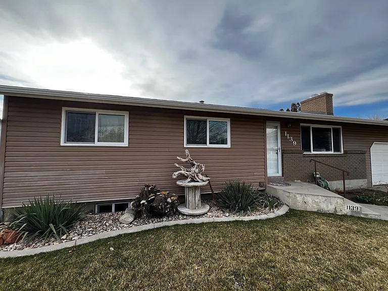 1139 N 900 W — Photo 11