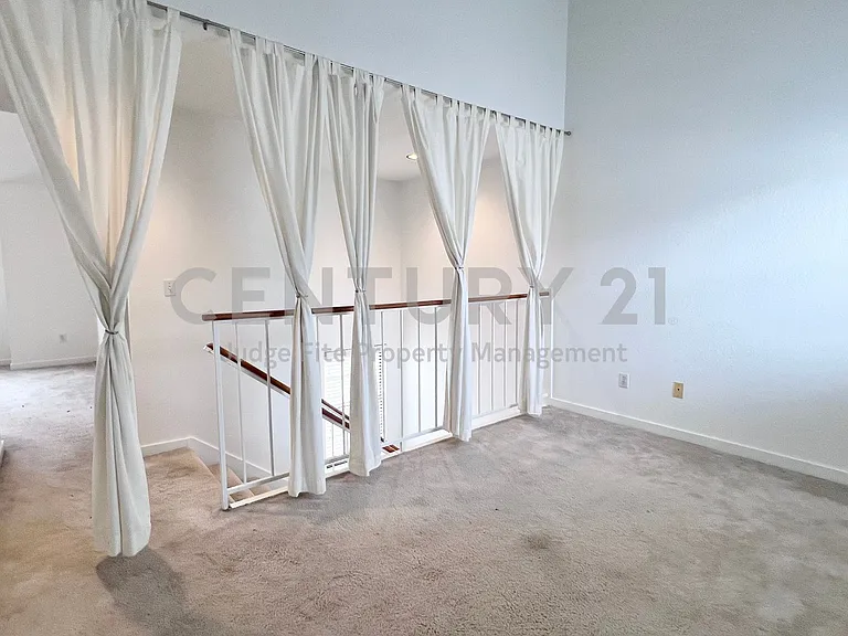 3901 Travis St #217 — Photo 12