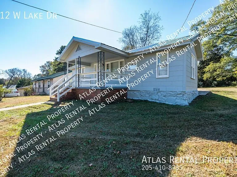 512 W Lake Dr — Photo 2