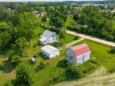 933 Wanatee Creek Rd, Cedar Rapids, IA, 52403