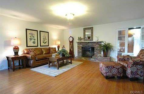 1st image of 1047 E Vine Ave