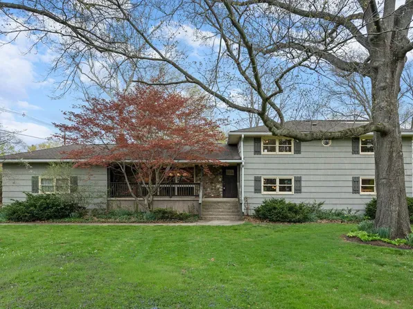 105 Drury Ln, West Lafayette, IN 47906