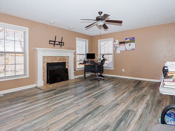 4th image of 1517 Kell Ave