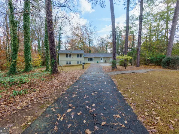 110 Robin Rd SE, Marietta, GA 30067