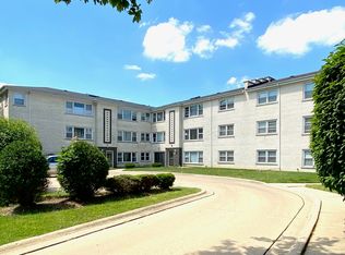 5222 N Potawatomie Ave, Chicago, IL 60656