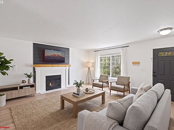 3rd image of 19095 Barrington Ave