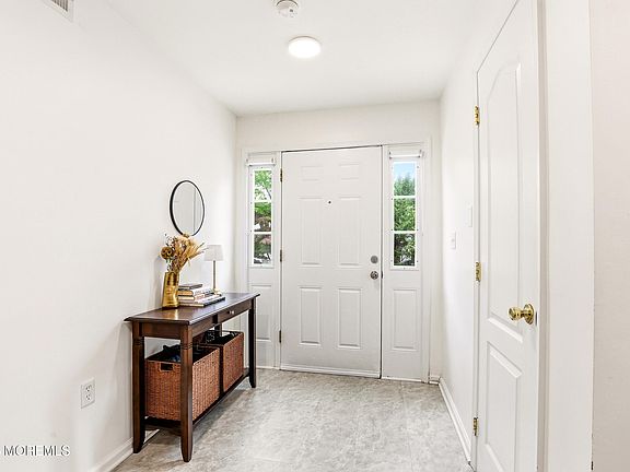 5th image of 267 Zachary Court #1000