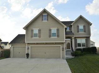 1815 NW 92nd Pl, Kansas City, MO 64155