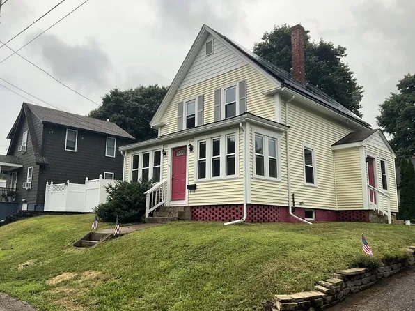 44 Rich St, Gardner, MA 01440