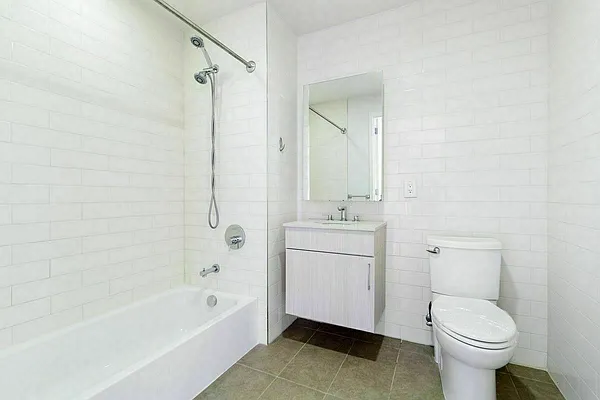 Rented by REAL New York | media 24