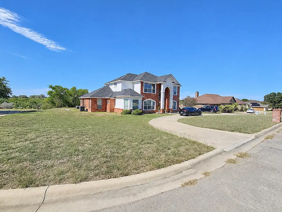 3914 Walden Creek Xing