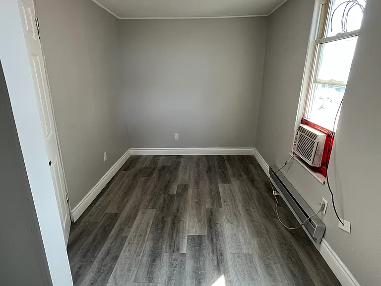 807 Wellington Ave #5 — Photo 10