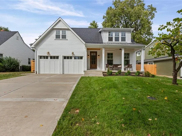 4620 W 70th Ter, Prairie Village, KS 66208