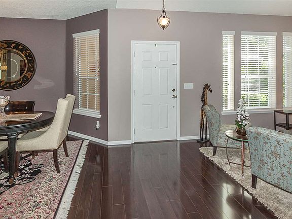 5th image of 161 Kings Trace Dr