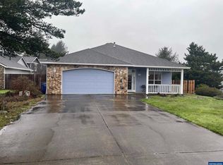 5285 NE Voyage Ave, Lincoln City, OR 97367