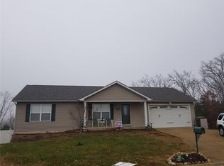 101 Red Tailed Hawk Ct, Hillsboro, MO 63050