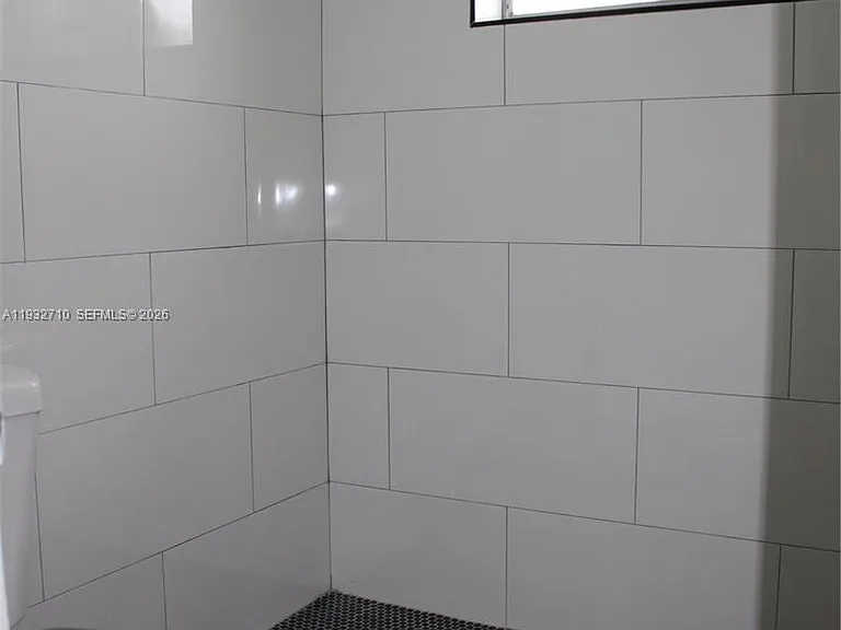 5140 SW 40th Ave #3C — Photo 13