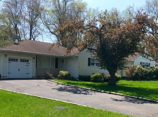 120 Hawthorne Dr, New Providence, NJ 07974