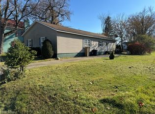346 School St, Tuscarawas, OH 44682