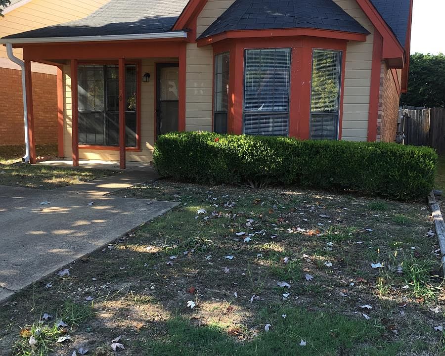 1st image of 3290 Edenshire Ln