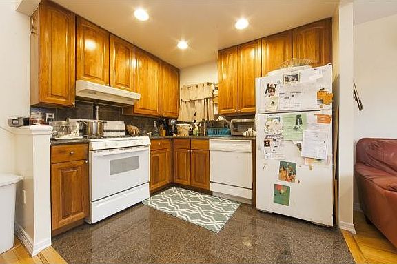 5th image of 6645 Bergen Pl