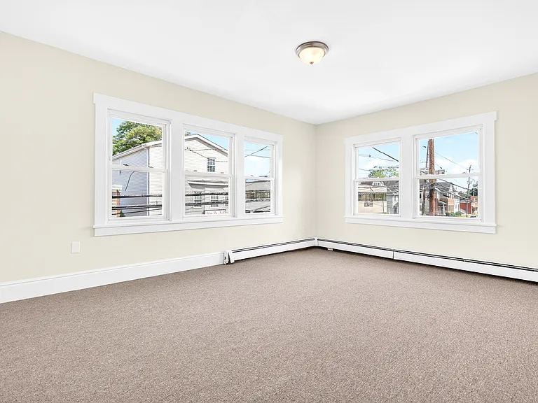 825 Main St #A — Photo 36