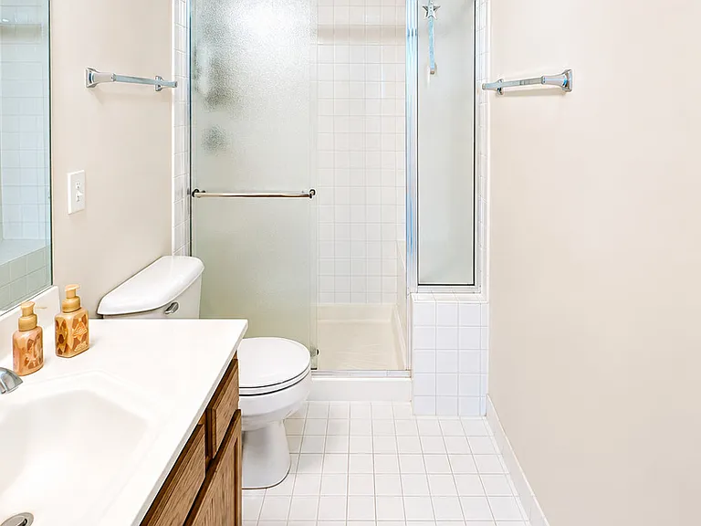 6400 W Berteau Ave #502 — Photo 7