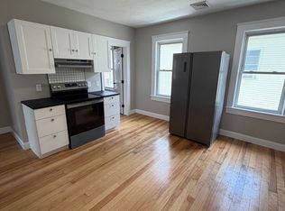 19 Endicott St #3, Worcester, MA 01610