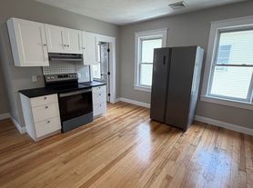 19 Endicott St, Worcester, MA
