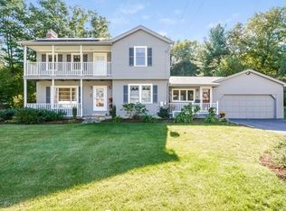 82 Fairlawn St, Northbridge, MA 01534
