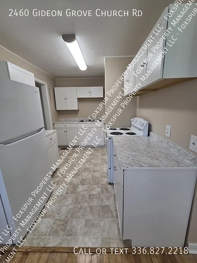 3 bed, 891 sqft, $1,500 — Photo 3