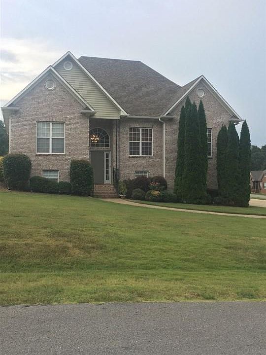 2nd image of 300 S Haven Cir