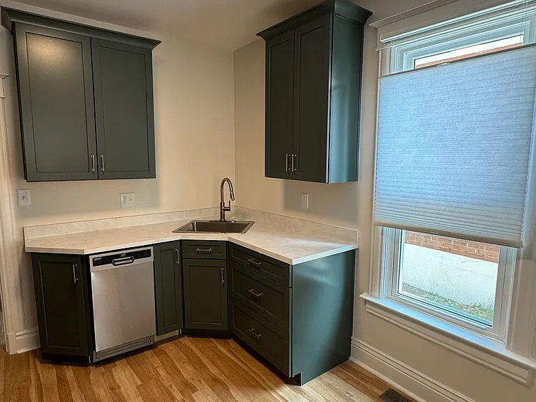 72 N Pennsylvania St — Photo 3