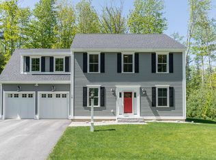 16 Limerick Dr, Yarmouth, ME 04096