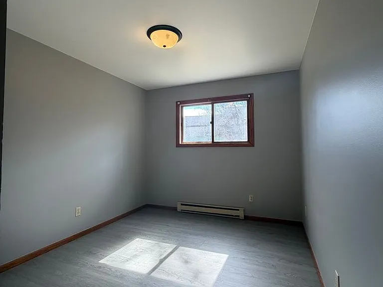 260 N Front St — Photo 8