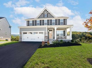 225 Falling Water Ln, Morgantown, WV 26508