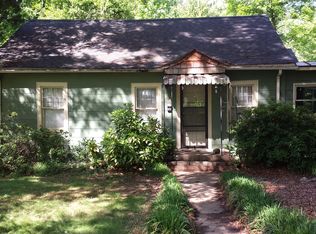 1515 Beckwith Pl, Charlotte, NC 28205