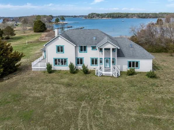 284 Palmer Dr, Lottsburg, VA 22511