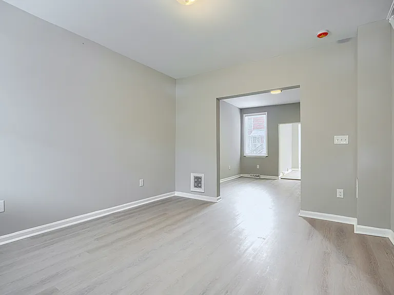 614 Savage St — Photo 24