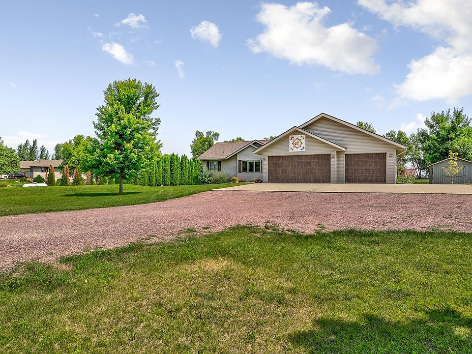 9 W Clear Lake Dr, Ceylon, MN 56121 MLS 230816 Zillow