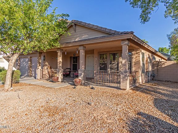 3rd image of 8531 W MAGNOLIA Street