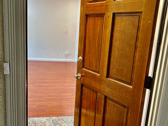 4th image of 626 W Naomi Ave Unit 3