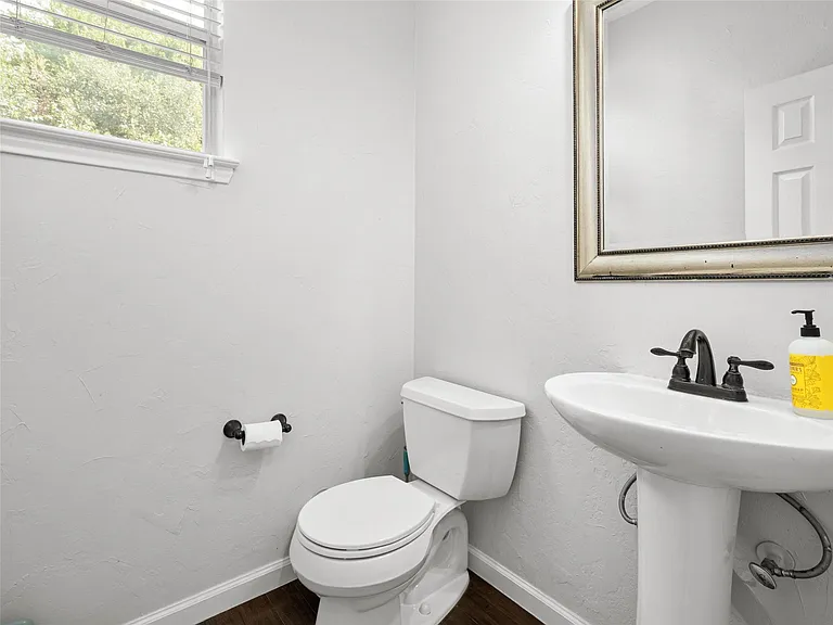 6630 Hillside Terrace Dr — Photo 18