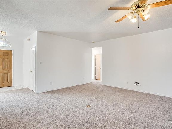 5th image of 2503 Whitetail Dr